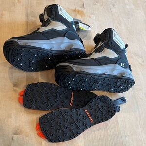 Korkers Women’s  Darkhorse Wading and Fishing Boots Black and Gray